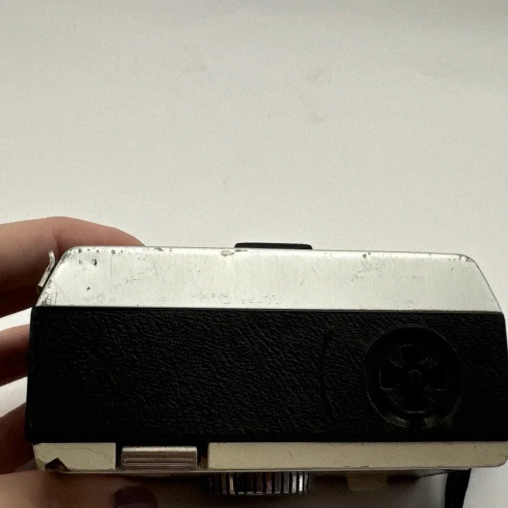 Vintage 1960's Kodak Instamatic 104 Camera - Made In USA